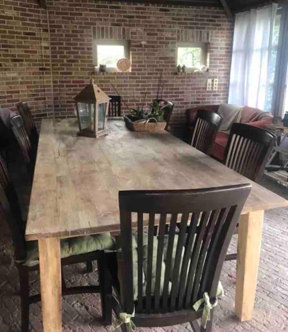 Vakantiehuis De Wereldburger Worldcitizen Opglabbeek Buitenkant foto
